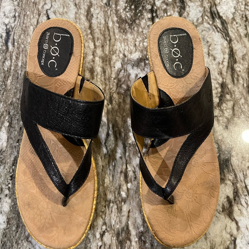 BOC Sandals Size 9